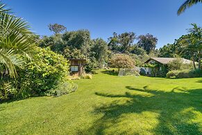Farmhouse-chic Carpinteria Cottage w/ Pool Access