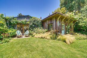 Farmhouse-chic Carpinteria Cottage w/ Pool Access