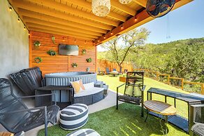 Family-friendly Canyon Lake Rental w/ Hot Tub!