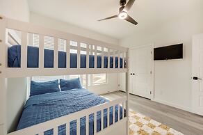 Canyon Lake Oasis: Backyard & Wraparound Deck!