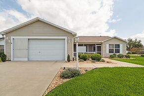 Charming Villages Home w/ Lanai & Golf Cart!