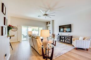 Private Lanai & Pool Access: Home in the Villages!