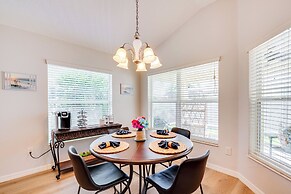 Private Lanai & Pool Access: Home in the Villages!