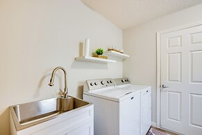 Private Lanai & Pool Access: Home in the Villages!