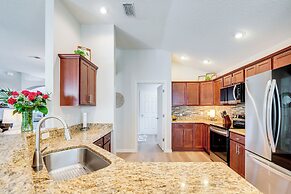 Private Lanai & Pool Access: Home in the Villages!