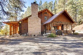 Pet-friendly Bayfield Cabin w/ Game Room & Hot Tub