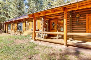 Pet-friendly Bayfield Cabin w/ Game Room & Hot Tub