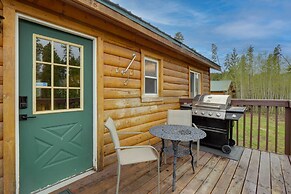 Mtn Views & Fireplace: Grand Lake Cabin Rental!