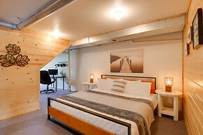 Mtn Views & Fireplace: Grand Lake Cabin Rental!