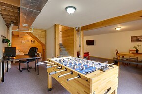 Mtn Views & Fireplace: Grand Lake Cabin Rental!