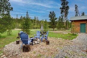 Mtn Views & Fireplace: Grand Lake Cabin Rental!