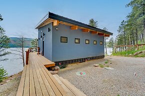 Bayfield Waterfront Cabin: Game Room & Lake Views!