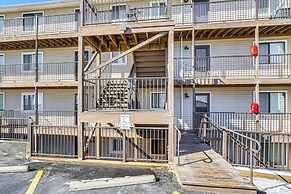 Lake of the Ozarks Condo w/ Screened Porch