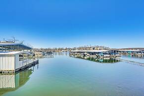 Lake of the Ozarks Condo w/ Screened Porch