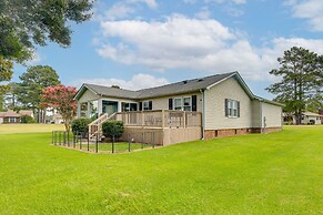 New Bern Vacation Rental w/ Community Amenities!