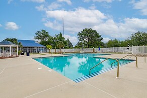 New Bern Vacation Rental w/ Community Amenities!