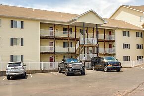 Lake Views + Pool Access: Condo in Osage Beach!