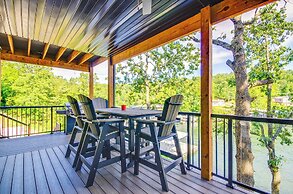 Lakefront Osage Beach Retreat w/ Boat Slip!