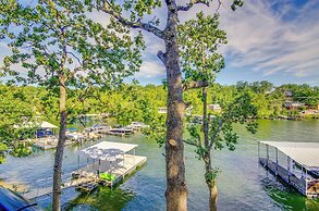 Lakefront Osage Beach Retreat w/ Boat Slip!
