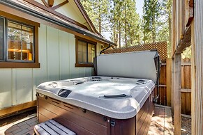 Central Big Bear Lake Retreat w/ Private Hot Tub!