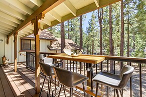 Central Big Bear Lake Retreat w/ Private Hot Tub!