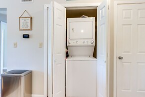 Walk to Pool + Lake: Cozy Osage Beach Condo