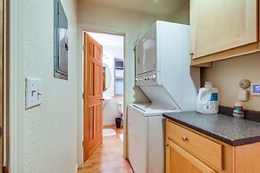 Spacious Vacation Rental Cabin ~ 4 Mi to Big Trees