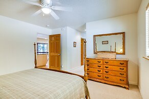 Spacious Vacation Rental Cabin ~ 4 Mi to Big Trees