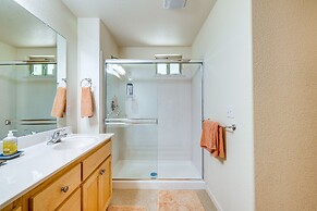 Spacious Vacation Rental Cabin ~ 4 Mi to Big Trees