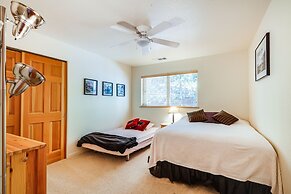 Spacious Vacation Rental Cabin ~ 4 Mi to Big Trees