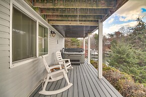 Waterfront Smith Mountain Lake Home w/ Dock!