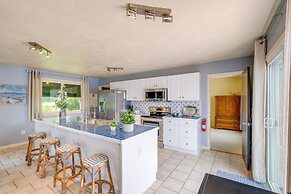 Waterfront Smith Mountain Lake Home w/ Dock!