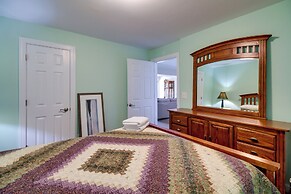 Smith Mountain Lake Getaway w/ Private Dock!