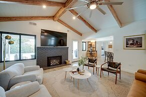 Bakersfield Oasis: Private Pool, Hot Tub & Patio!