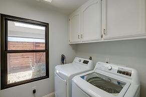 Bakersfield Oasis: Private Pool, Hot Tub & Patio!