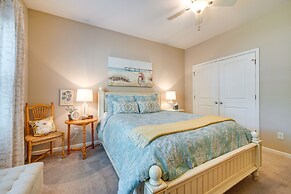 Charming Wilmington Home w/ Patio ~ 7 Mi to Beach!