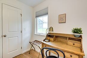 Walk to Shops & Dining: Glen Cove Apt w/ Yard!