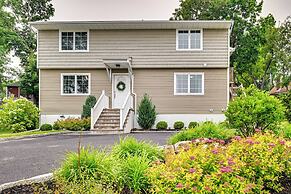 Walk to Shops & Dining: Glen Cove Apt w/ Yard!