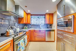 Tropical Hudson Retreat w/ Pool & Tennis Courts!