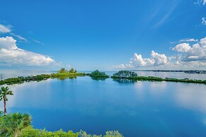 Tropical Hudson Retreat w/ Pool & Tennis Courts!