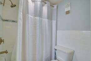 Waterfront Hudson Condo w/ Pool & Beach Access