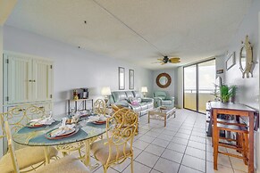 Waterfront Hudson Condo w/ Pool & Beach Access