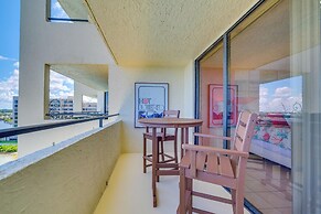 Waterfront Hudson Condo w/ Pool & Beach Access