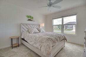 Pool Access: Sleek Home in The Villages w/ Lanai