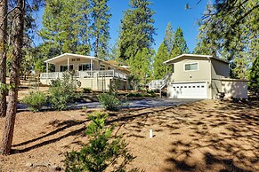 Groveland Vacation Rental w/ Private Deck & Grill!