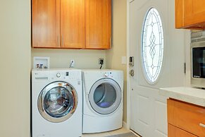 Groveland Vacation Rental w/ Private Deck & Grill!