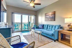 Bayfront Pensacola Beach Condo w/ Pool & Elevator