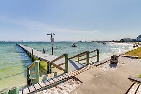 Bayfront Pensacola Beach Condo w/ Pool & Elevator