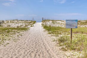 Bayfront Pensacola Beach Condo w/ Pool & Elevator