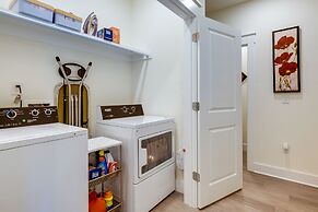 Luxe Gulf Breeze Vacation Rental: Furnished Patio!